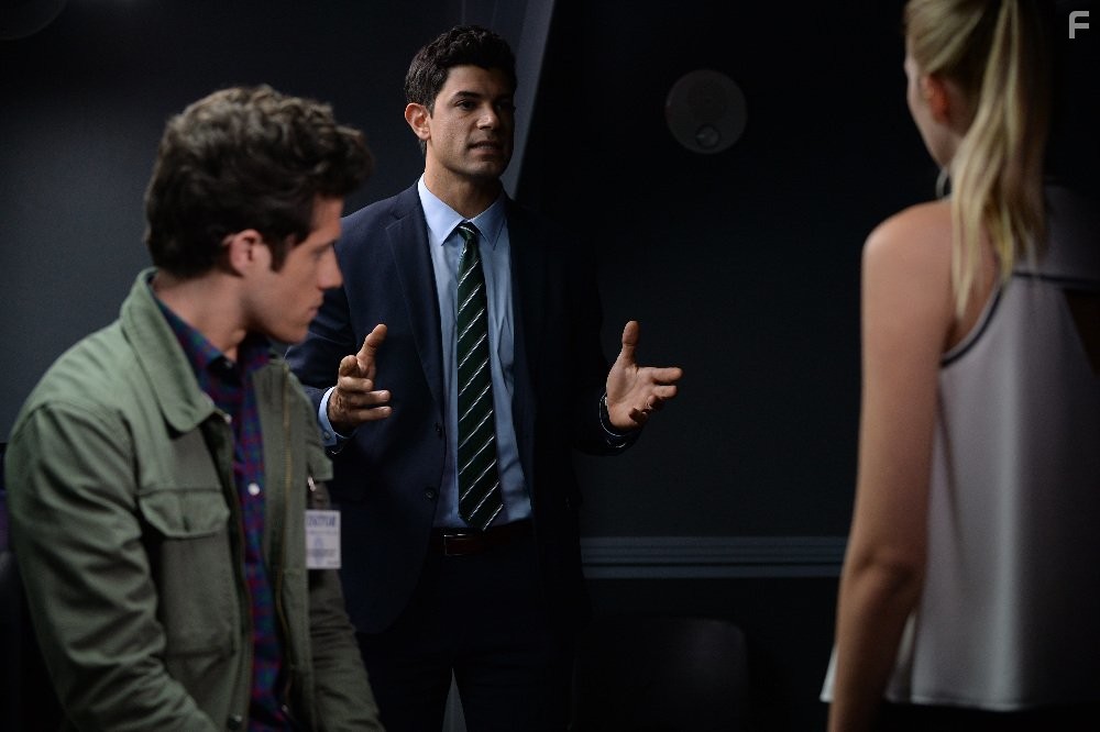 Damon Dayoub and Kyle Harris in Сшиватели (2015)