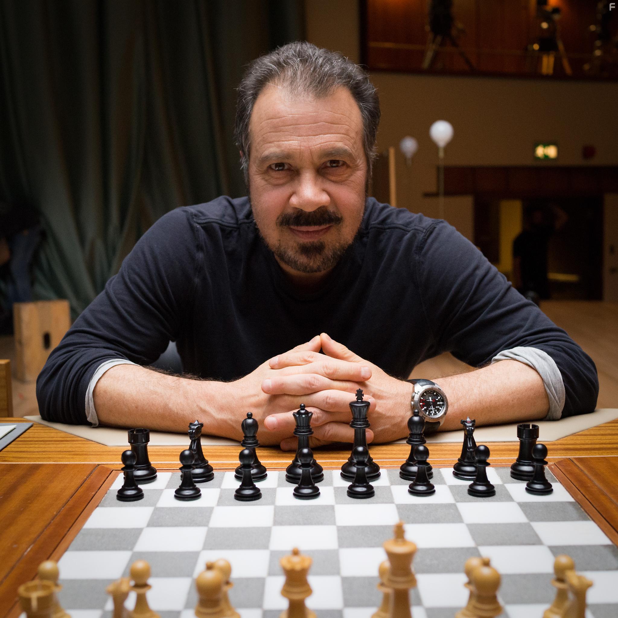 Edward Zwick in Pawn Sacrifice (2014)