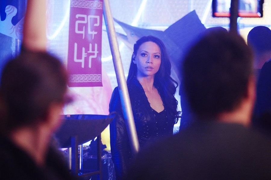 Melissa O'Neil in Тёмные дела (2015)