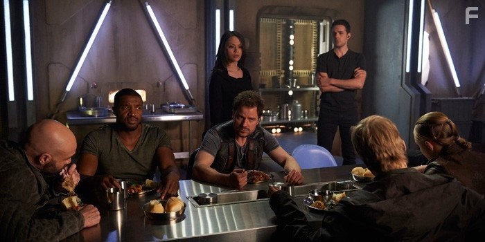 Roger Cross, Anthony Lemke, Conrad Pla, Melissa O'Neil, and Marc Bendavid in Тёмные дела (2015)