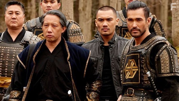 Alex Mallari Jr. in Тёмные дела (2015)