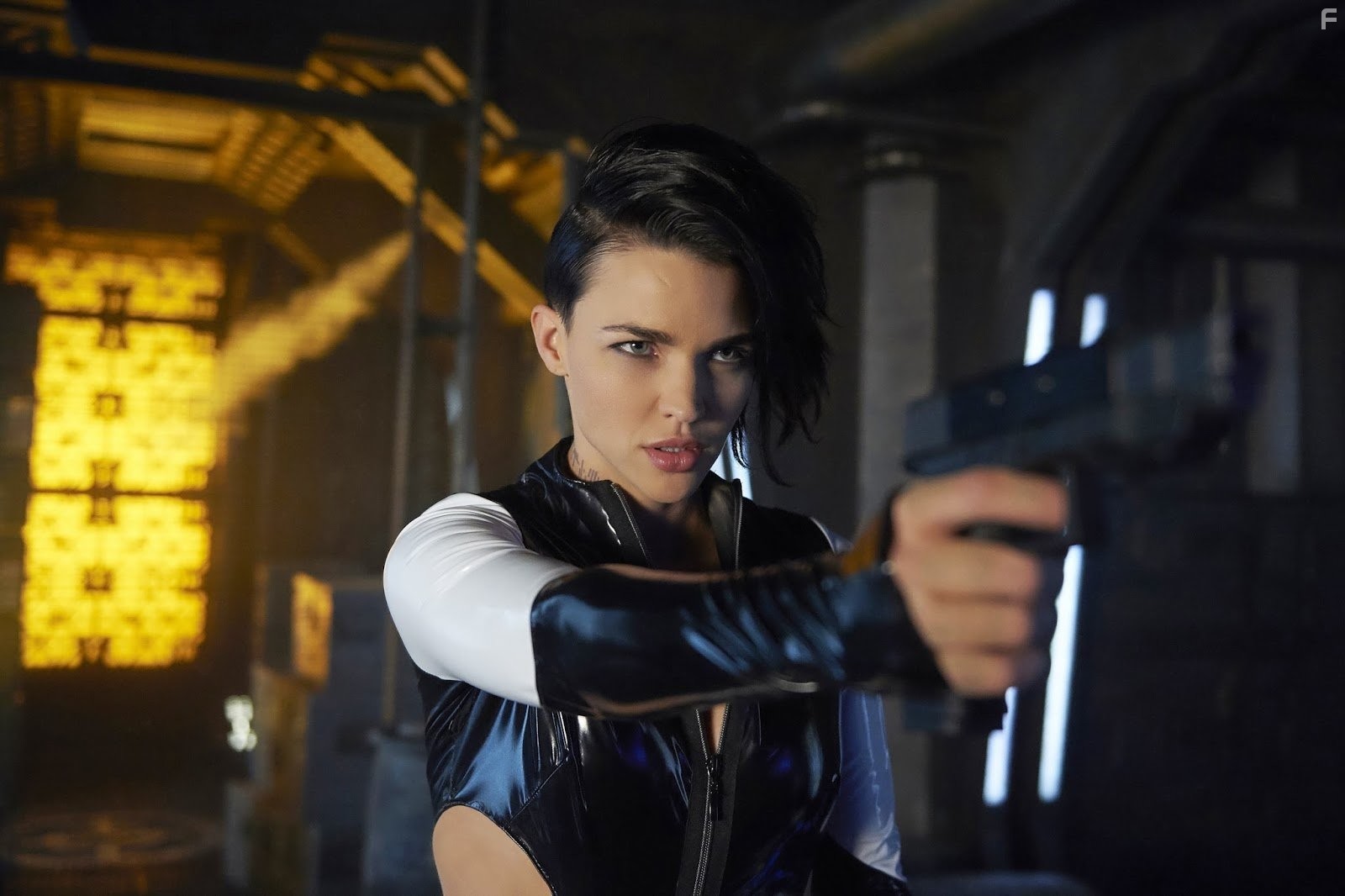 Ruby Rose in Тёмные дела (2015)