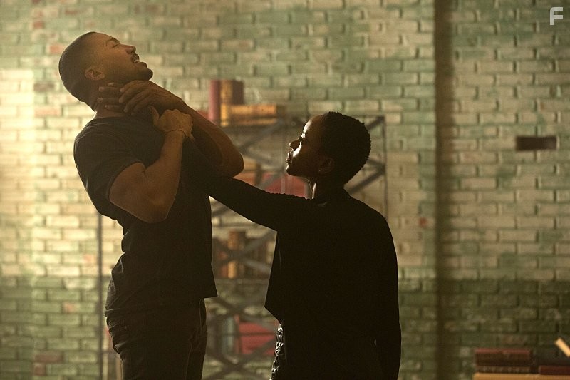 Charles Michael Davis and Tracy Ifeachor in Древние (2013)