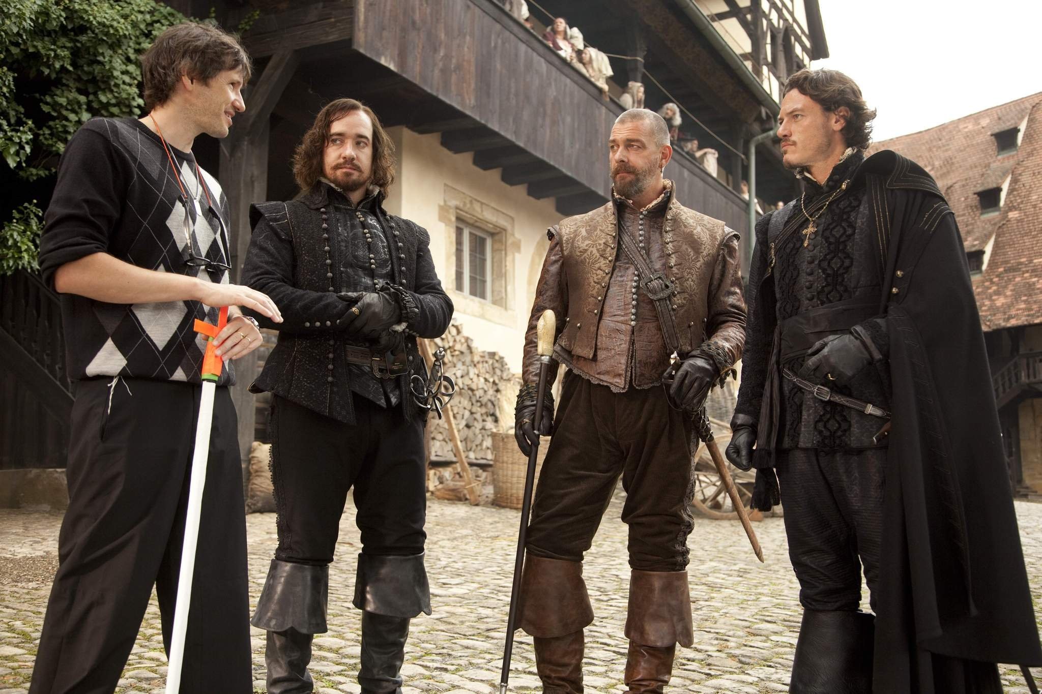 Paul W.S. Anderson, Matthew Macfadyen, Ray Stevenson, and Luke Evans in Мушкетёры (2011)