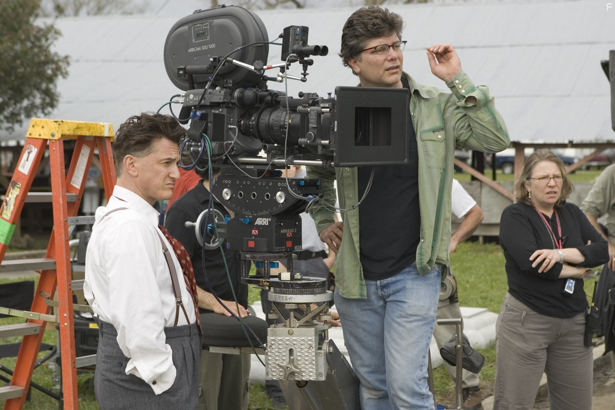 Sean Penn and Steven Zaillian in Вся королевская рать (2006)