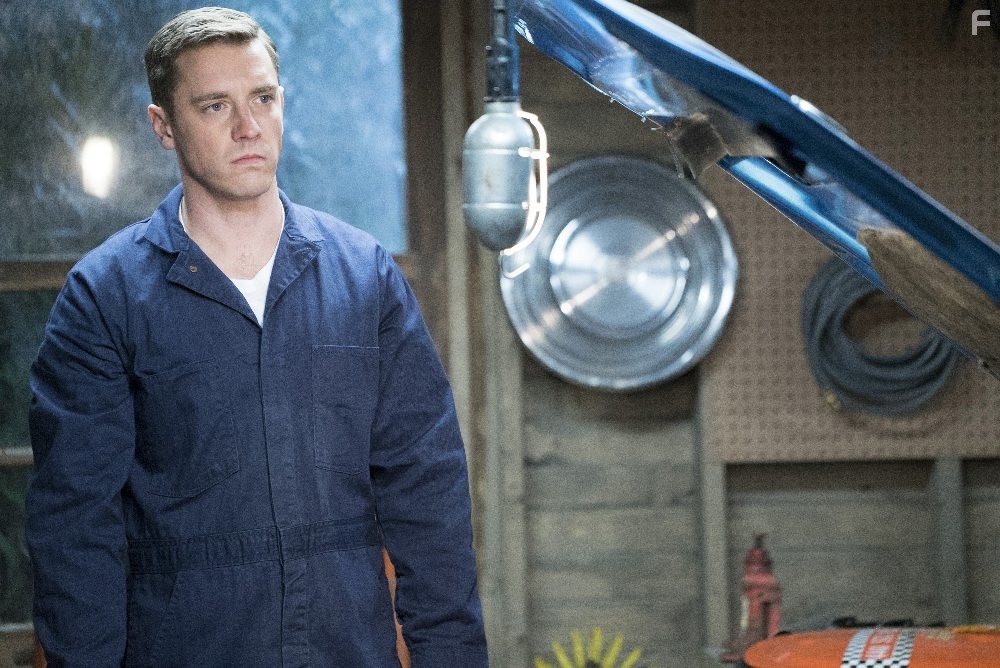 Bret Harrison in Клуб жен астронавтов (2015)