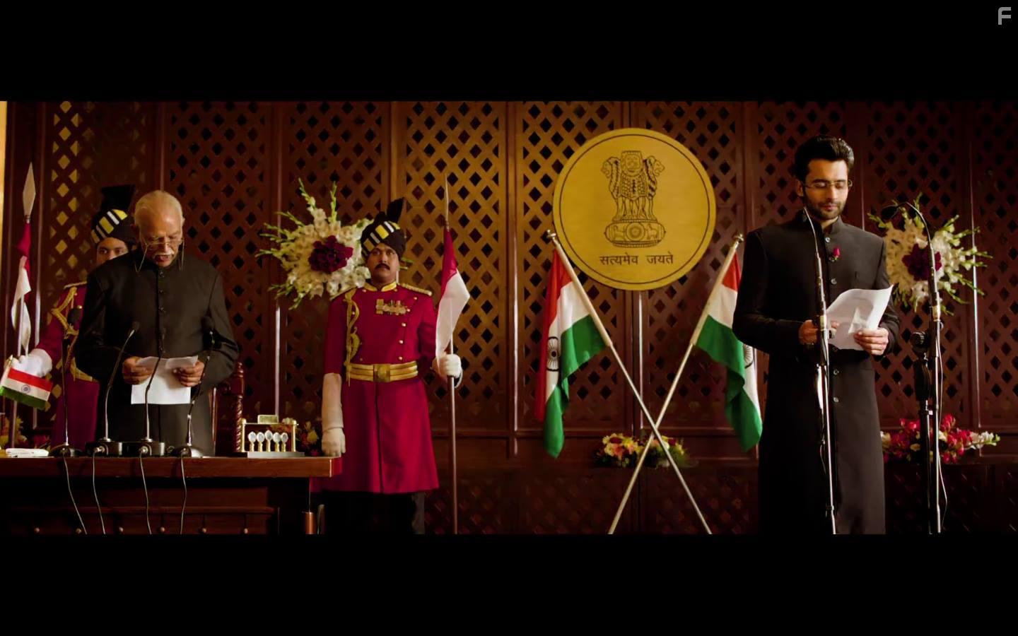 Manhar Sharma and Jackky Bhagnani in Youngistaan (2014)