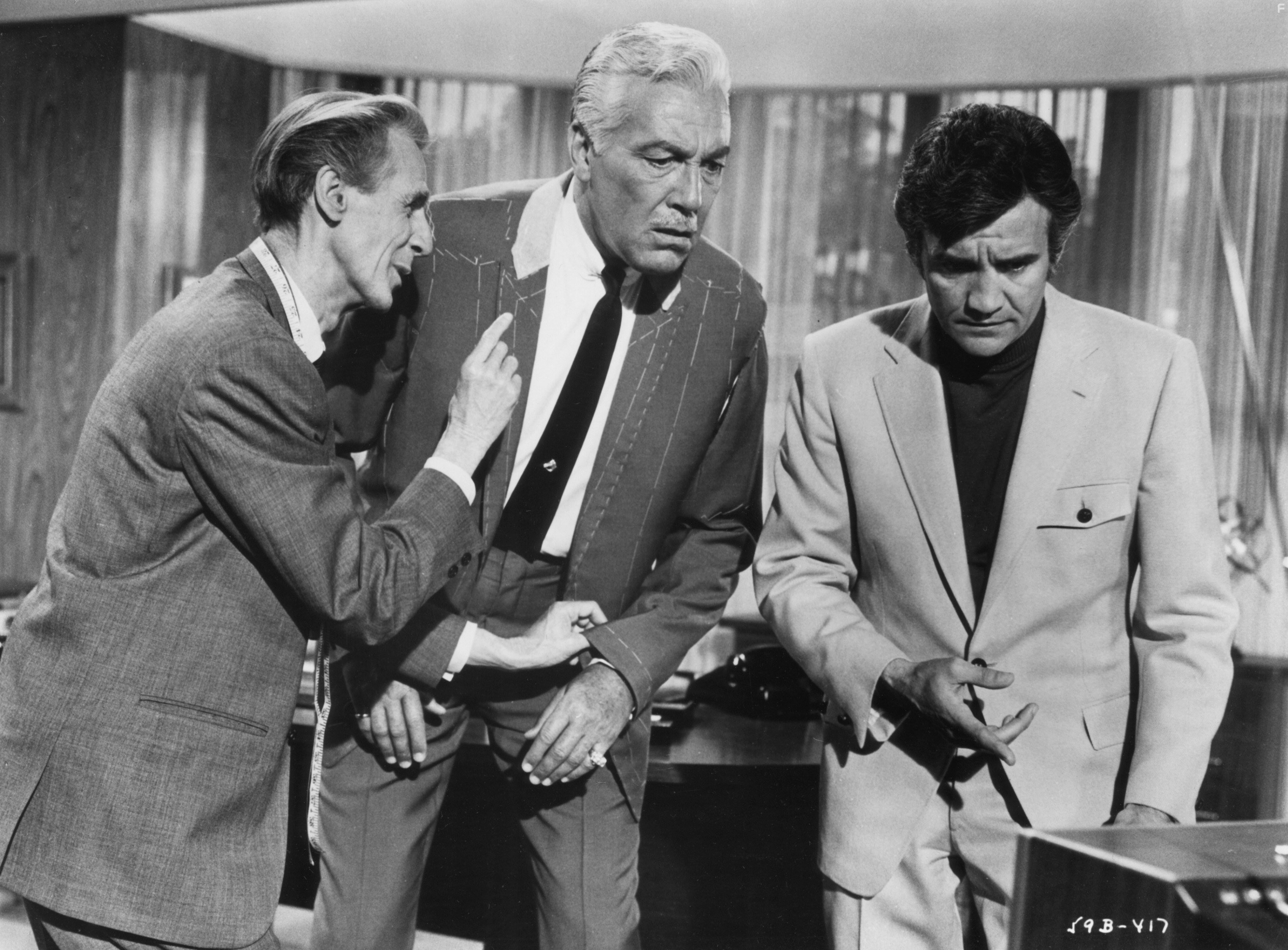 Cesar Romero in Компьютер в кроссовках (1969)