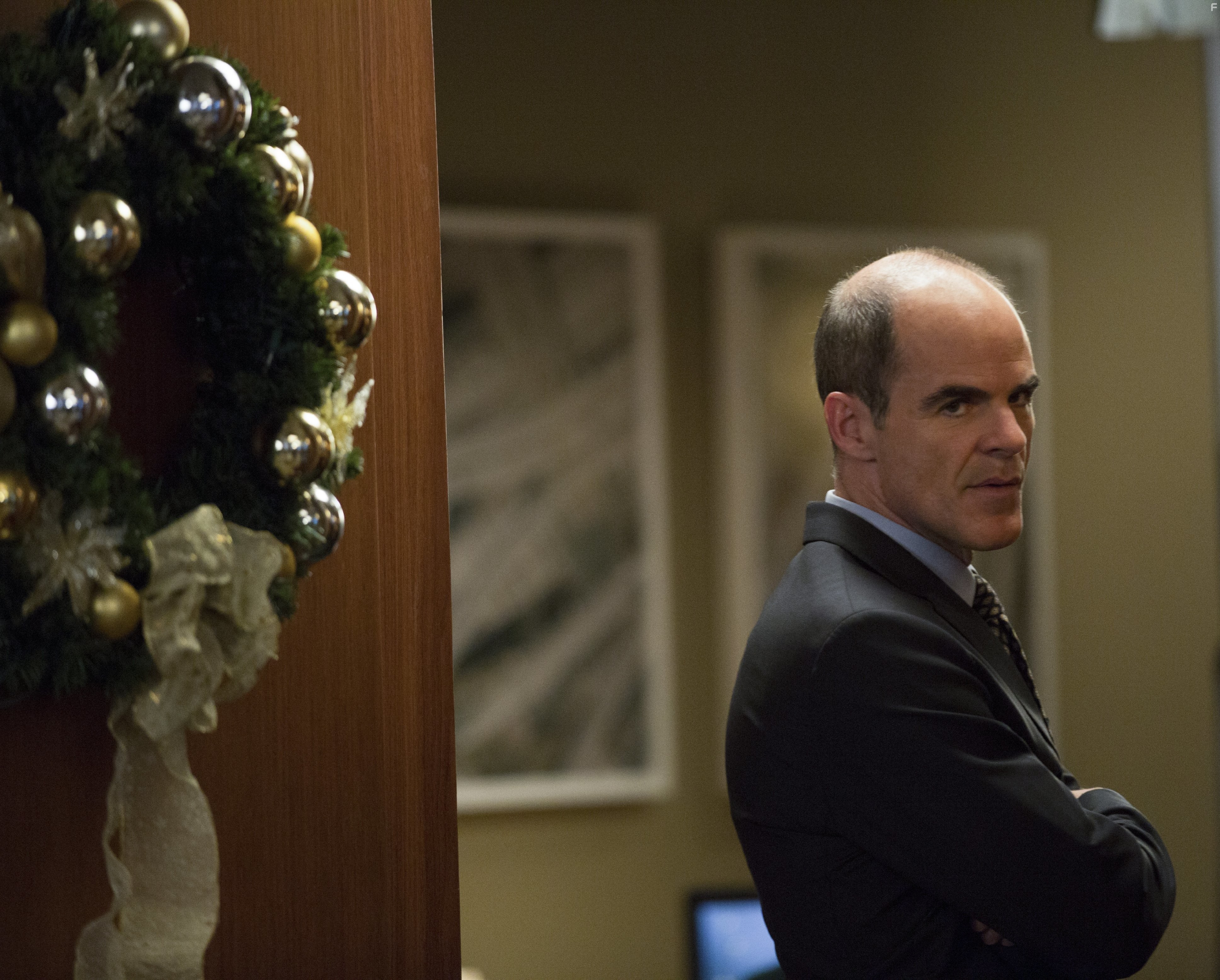 Michael Kelly in Тайна в их глазах (2015)