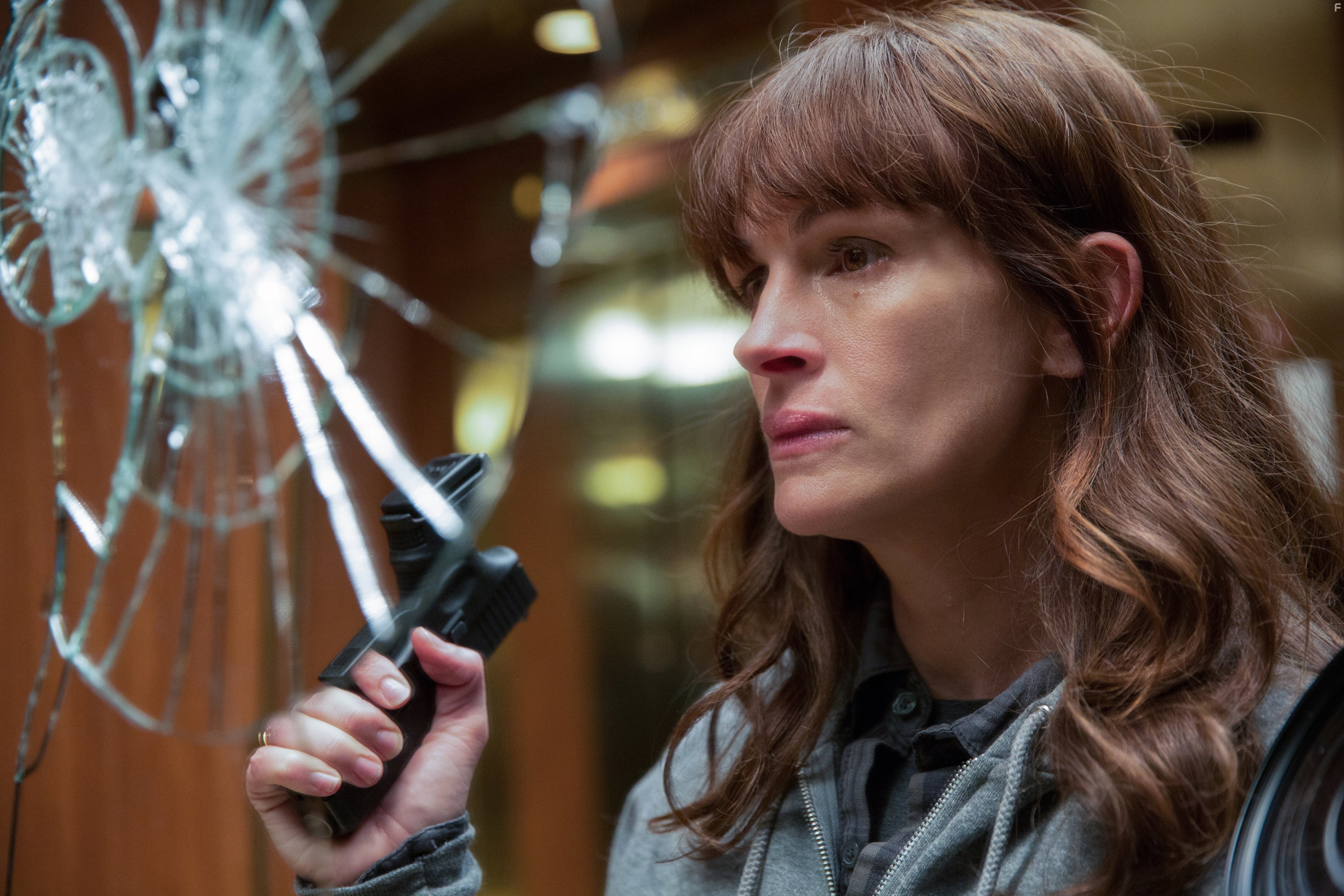 Julia Roberts in Тайна в их глазах (2015)