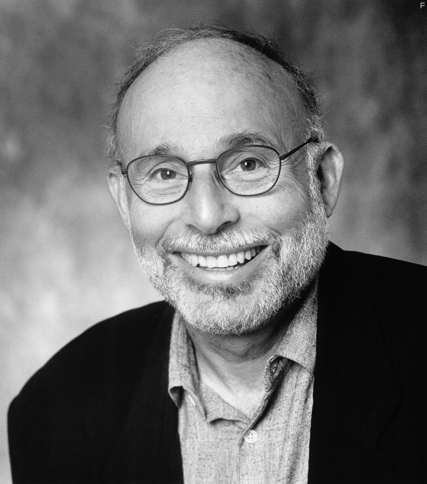 Into the Arms of Strangers: Stories of the Kindertransport (2000)