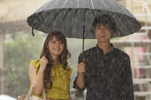 Sh?suke Tanihara and Nozomi Sasaki in Tenshi no koi (2009)
